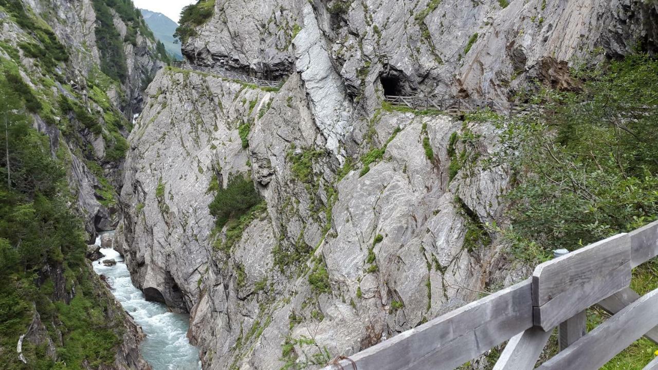Haus Gartenheim Kals-am Großglockner 外观 照片